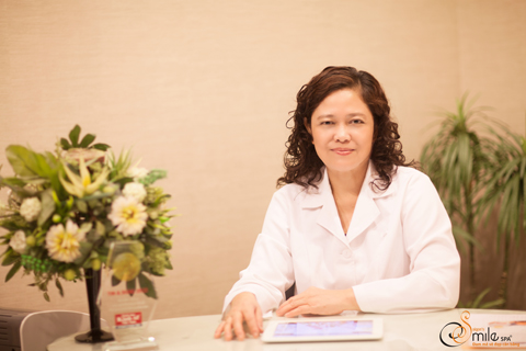 Phó giáo sư tiến sĩ Nguyễn Thị Lâm - Chuyên gia cố vấn dinh dưỡng cao cấp tại Saigon Smile Spa.